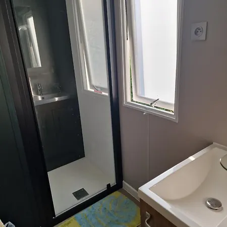 营地 Mobilhome 6 Personnes 莱马特